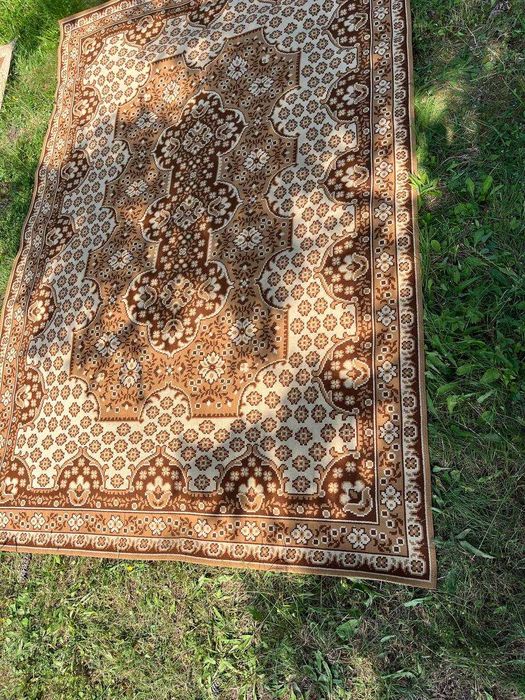 Продається килим. Ковер.