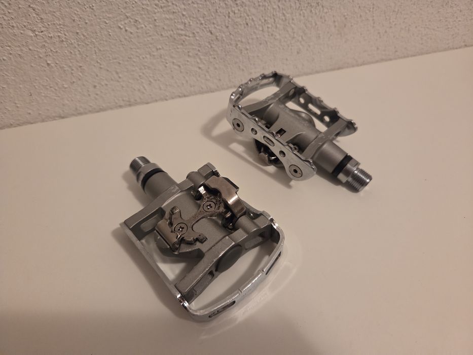 Pedais shimano PD-M324 SPD e plataforma
