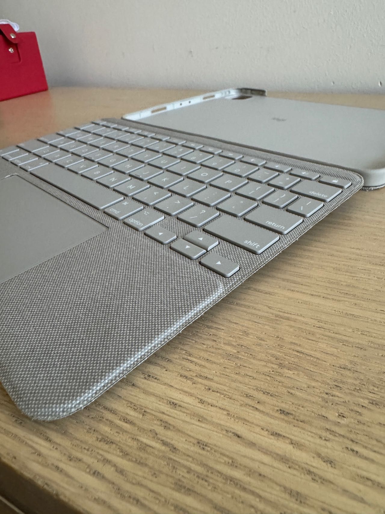 ETUI Logitech Combo Touch do iPada PRO