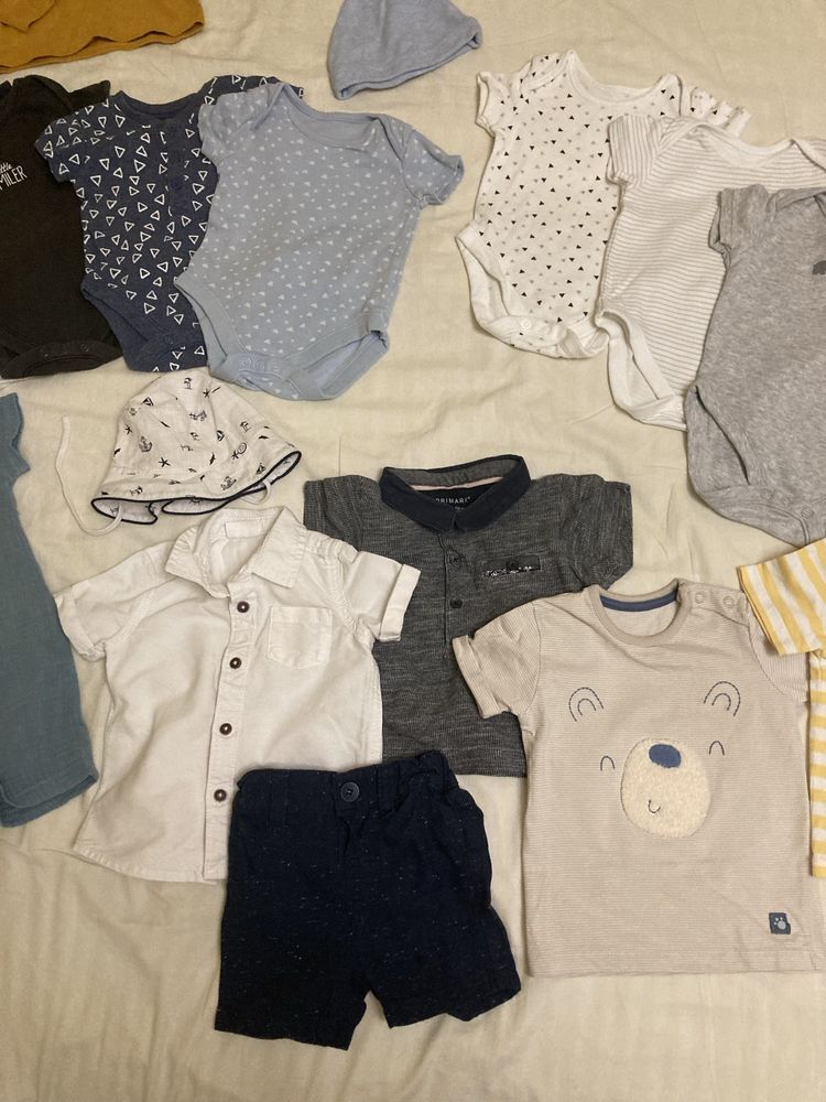 Комплект одягу на хлопчика 3-6 місяців