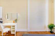 722644 - Quarto com cama de casal em...