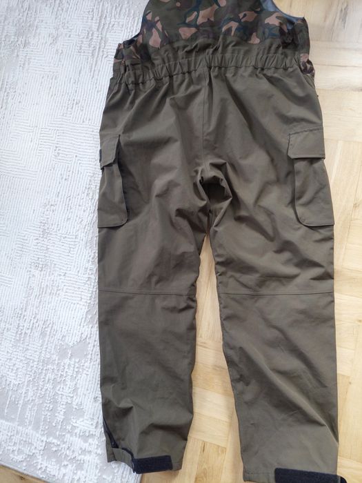 Nowe spodnie Fox Aquos XL Tri Layer Salopettes Camo/Khaki
