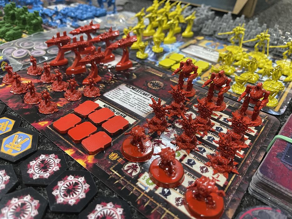 WARHAMMER: Forbidden Stars База та Forgotten Worlds Доп.Настільна гра