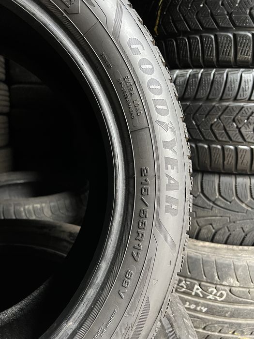 215/55 R17 Goodyear UltraGrip 7+mm 24рік