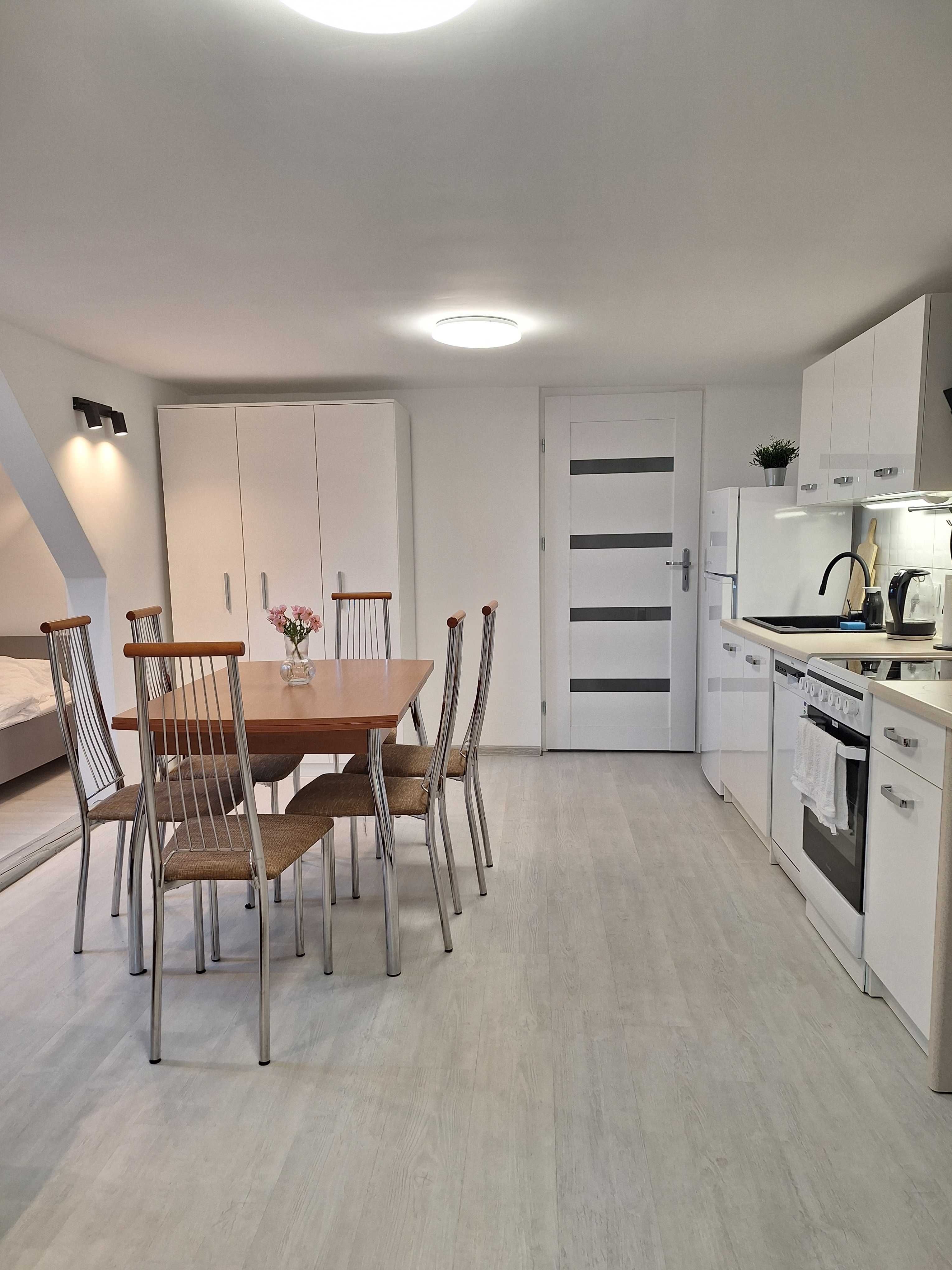 Apartamenty dla firm i klientów indywidualnych dla 2, 3 i 4 osób