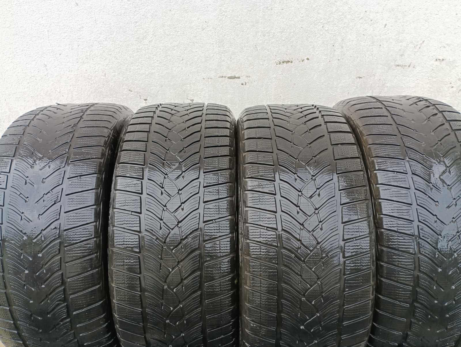 Зимові шини GoodYear UltraGrip 275/45 R20