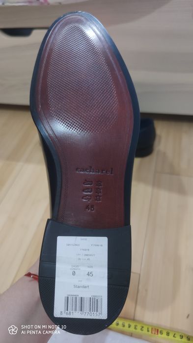 Класичні туфлі cacharel