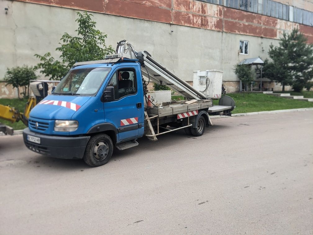 Продаж Автовишки Рено маскот