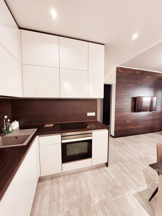 Посуточно квартира в  ЖК Горизонт, Костанди. Таирова. Киевский р-н.