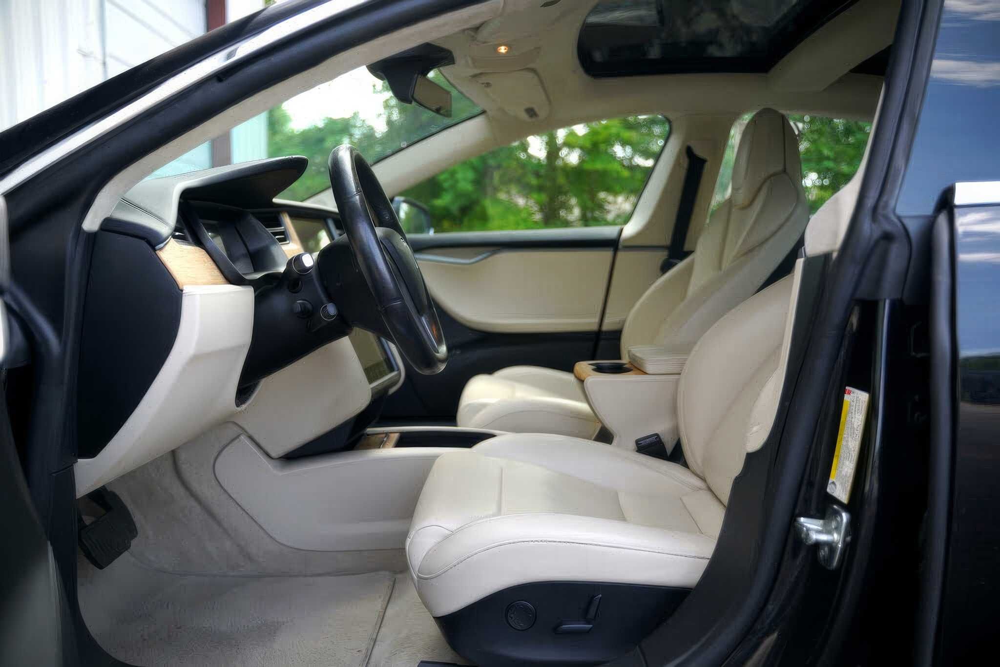 2018 Tesla Model S 75D
