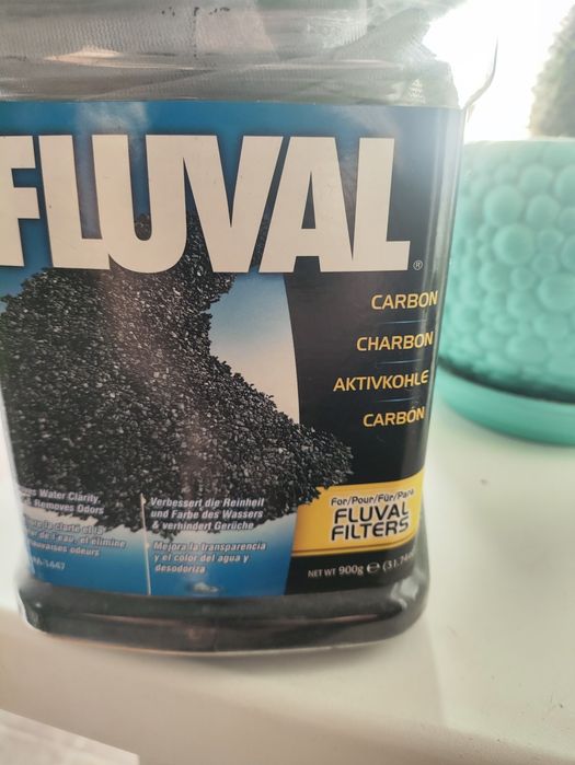 Наповнювач Fluval активоване вугілля 900 грам