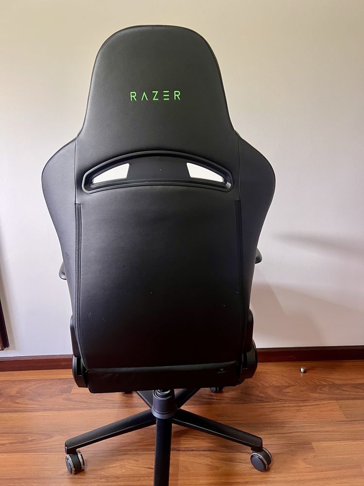 Cadeira Razer como nova