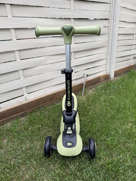 Rowerek biegowy / trójkołowa hulajnoga KINDERKRAFT HALLEY