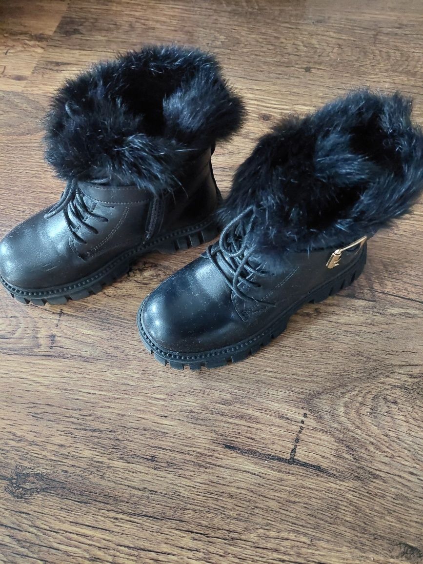 Buty zimowe, z hutrem. Zadbane.