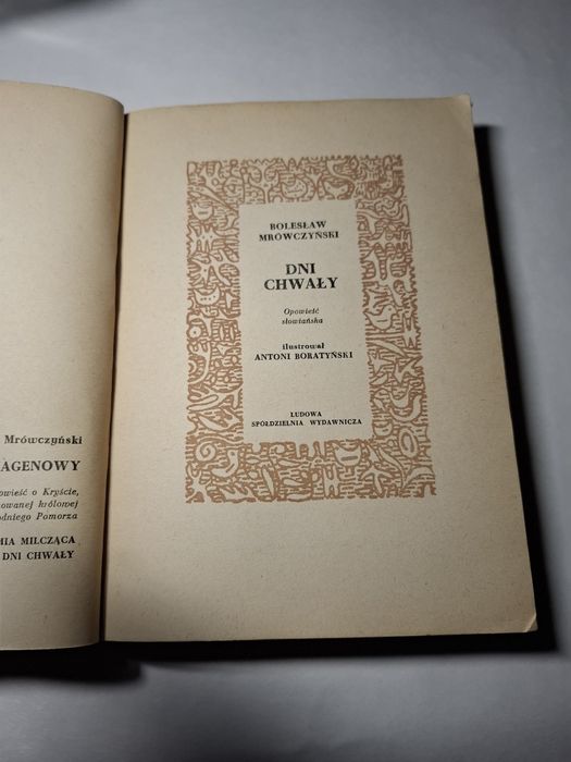 Książka Dni Chwały