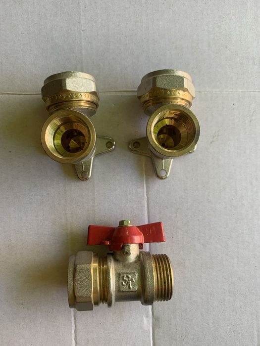 Фітінги для металопластикових труб.