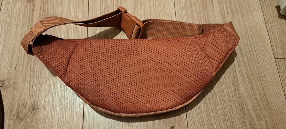 Nerka Saszetka Dakine Hip Pack