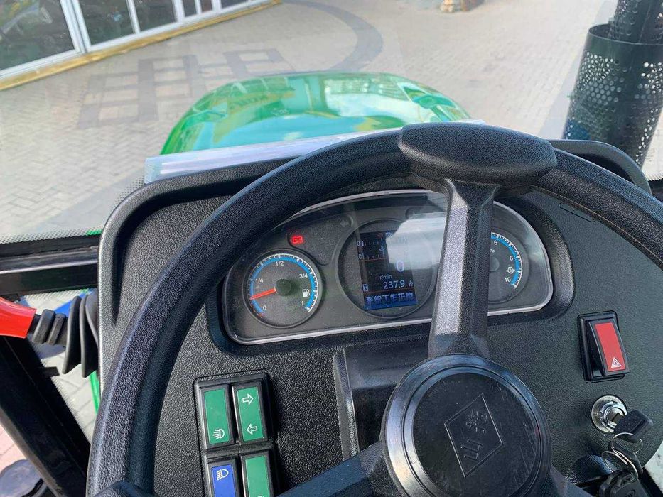 трактор KATA KE 454 з кондиціонером