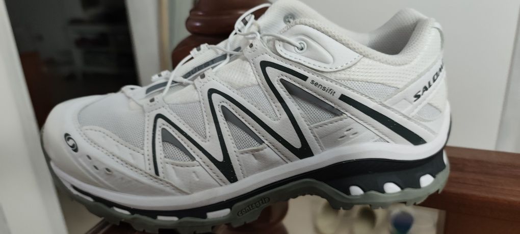 Tenis Salomon xt