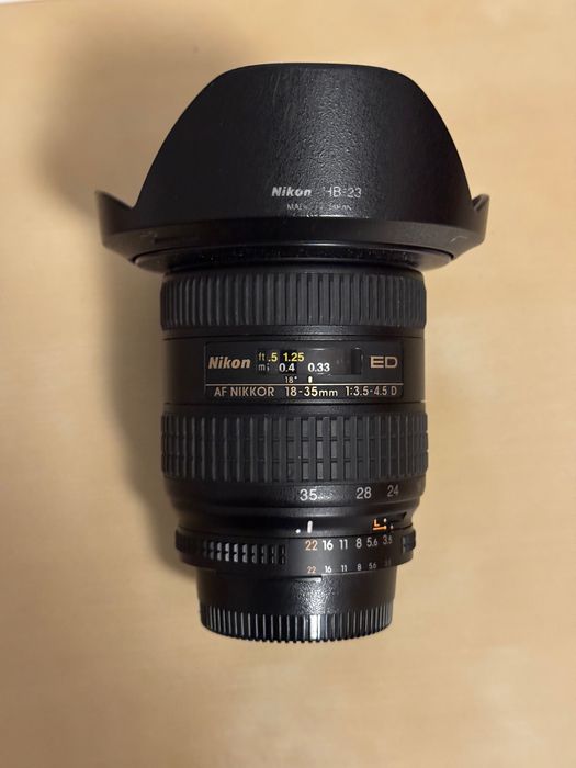 Lente Nikon 18-35mm f/3.5-4.5
