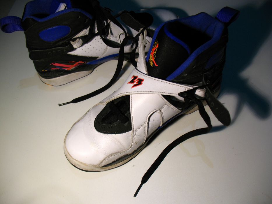 Air Jordan 8 Three Peat (Nike). Rozmiar 38,5. Wkładka 24 cm.