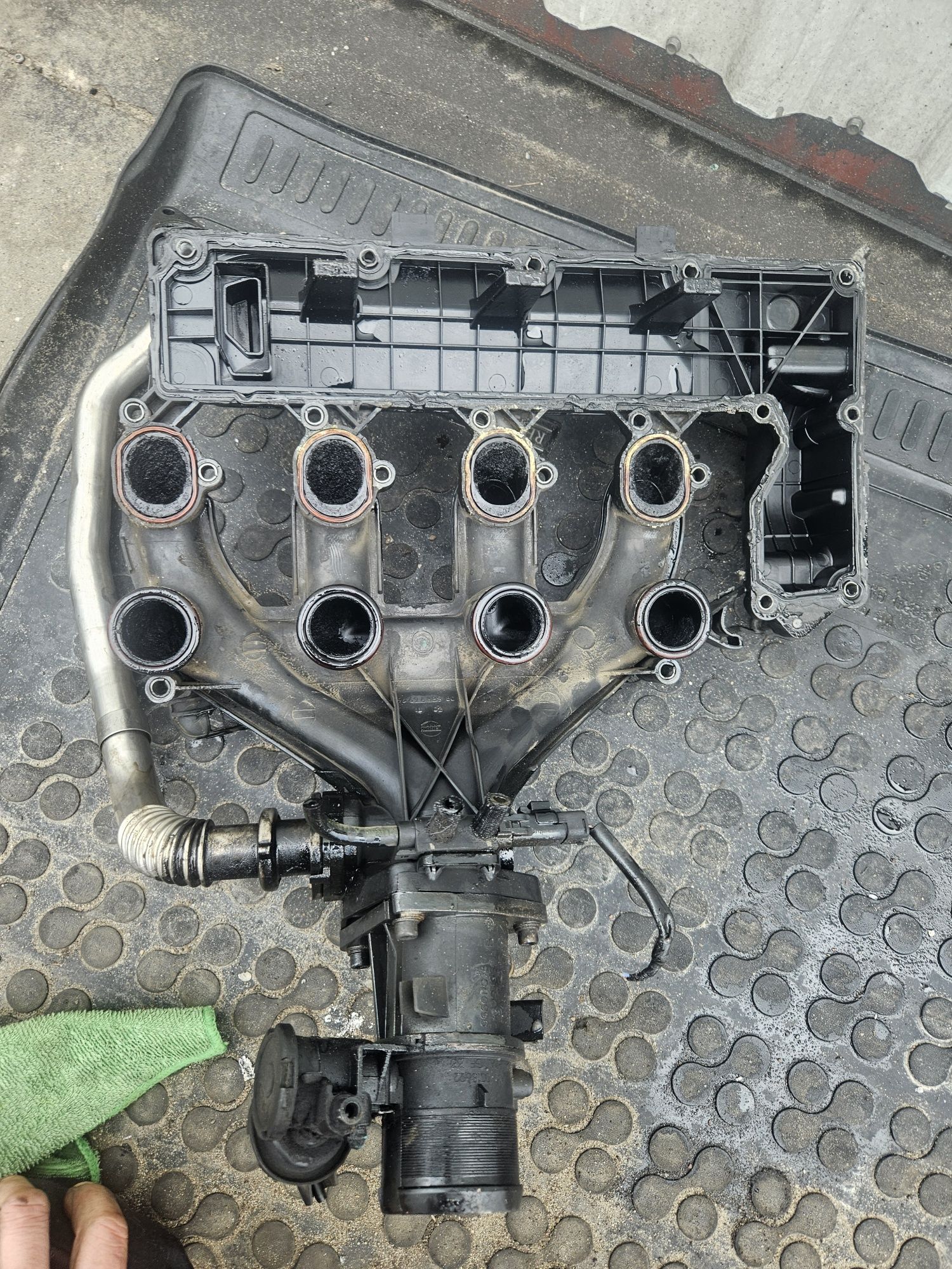 Kolektor ssący 2.0Tdci 2.0 Hdi Euro 4
