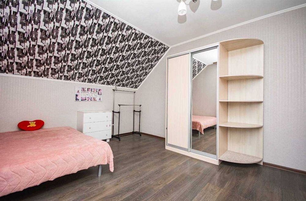 Просторий будинок у котеджному містечку “Дідовиця”, Вишгород