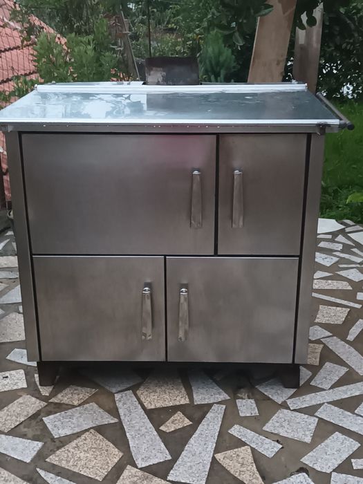 Fogão a lenha usado