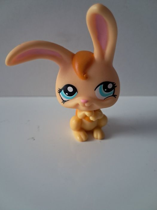 Littlest pet shop lps