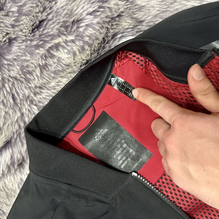 Куртка бомбер Adidas М розмір 00200