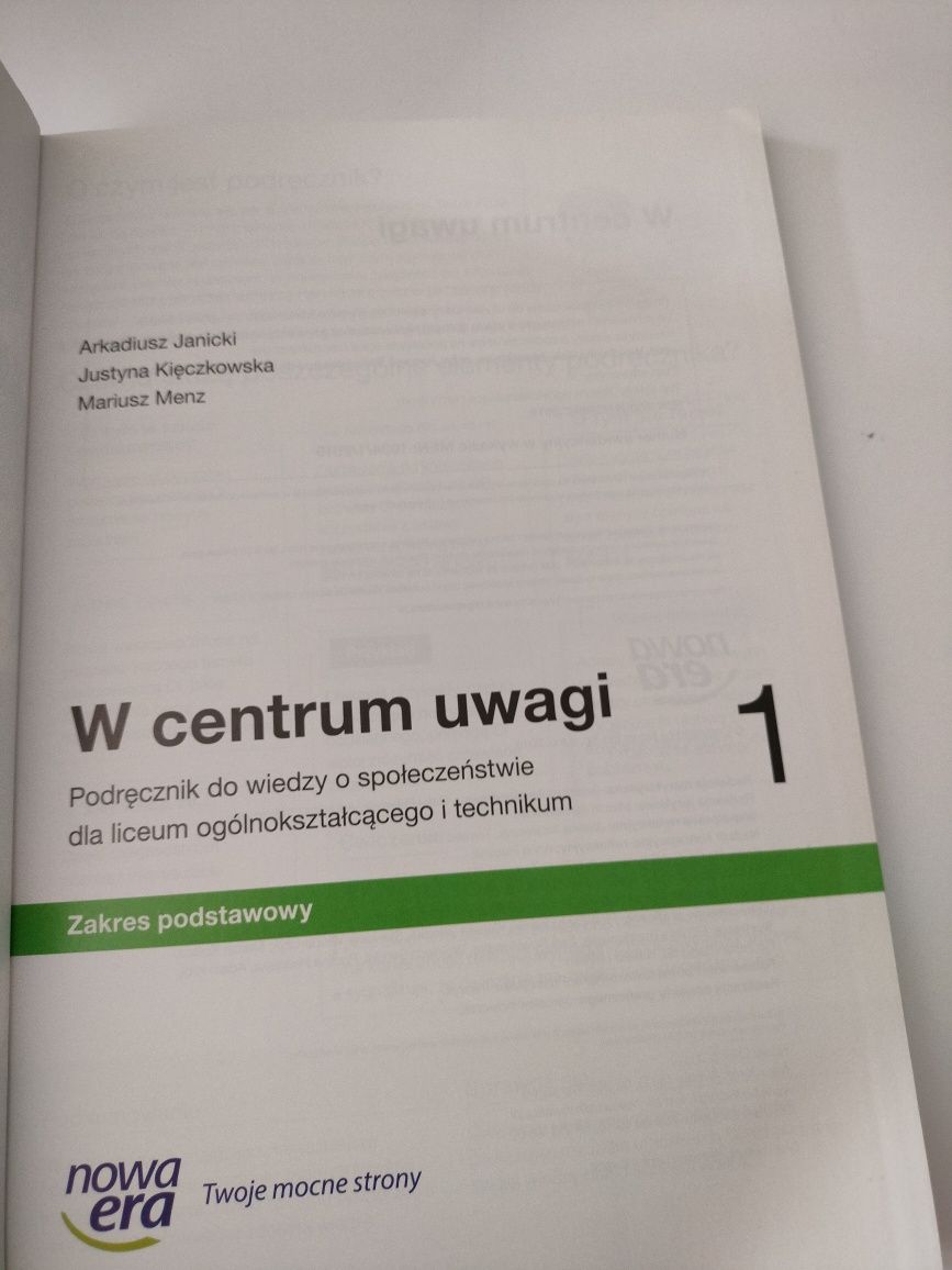 Sprzedam podręcznik "W centrum uwagi 1"