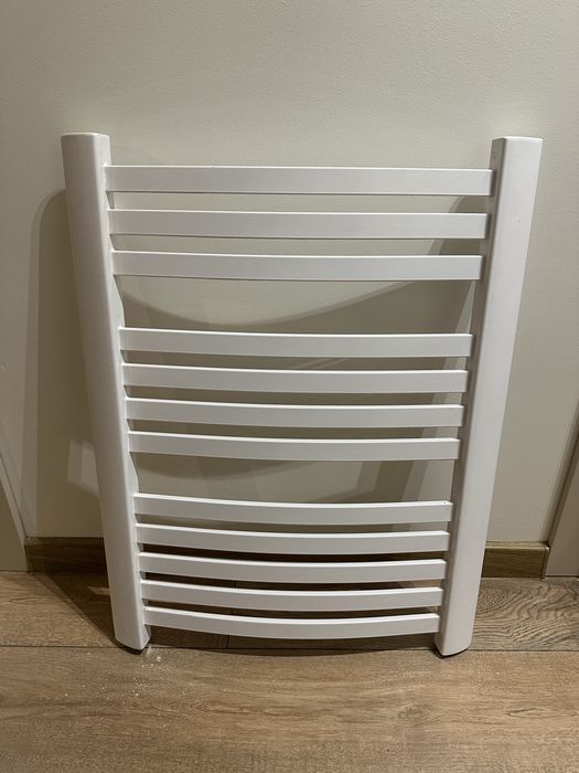 Ręcznikowiec grzejnik łazienkowy