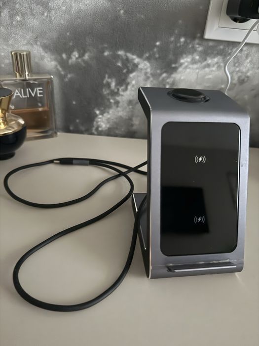 Зарядний пристрій 3 в 1