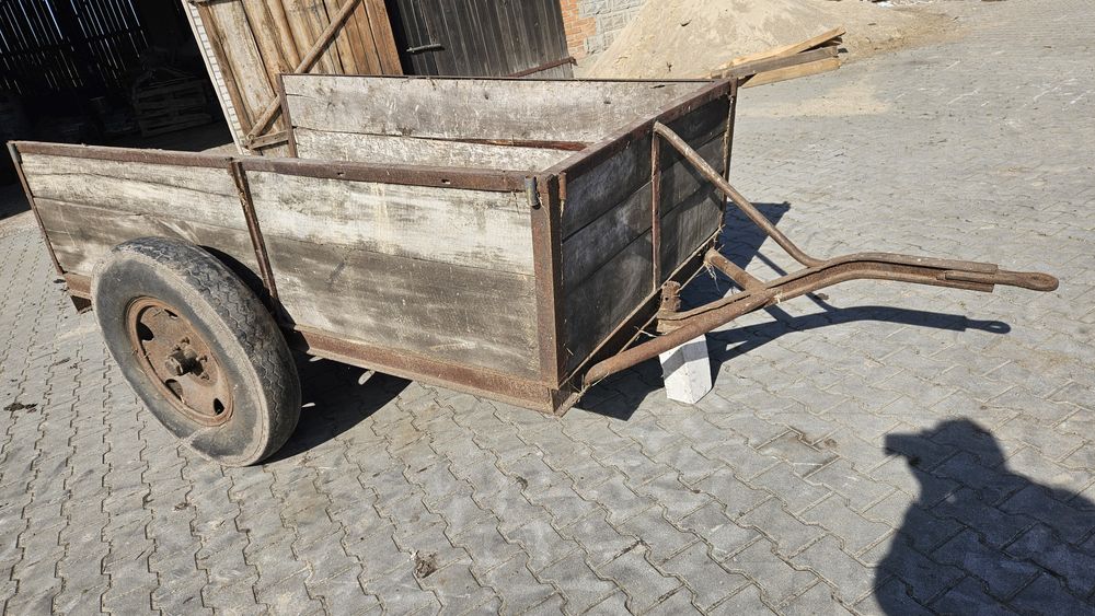 wózek kibitka dwukołówka przyczepka lekka do traktora