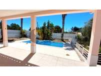 Moradia Isolada T3+2 com Cave e Piscina - Sesimbra