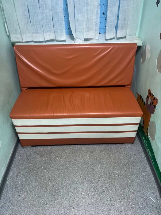 Мягкий мини диванчик