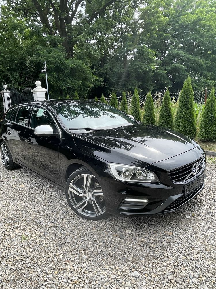 Volvo V60 R-Design  D2 2.0 2016 r.polecam !