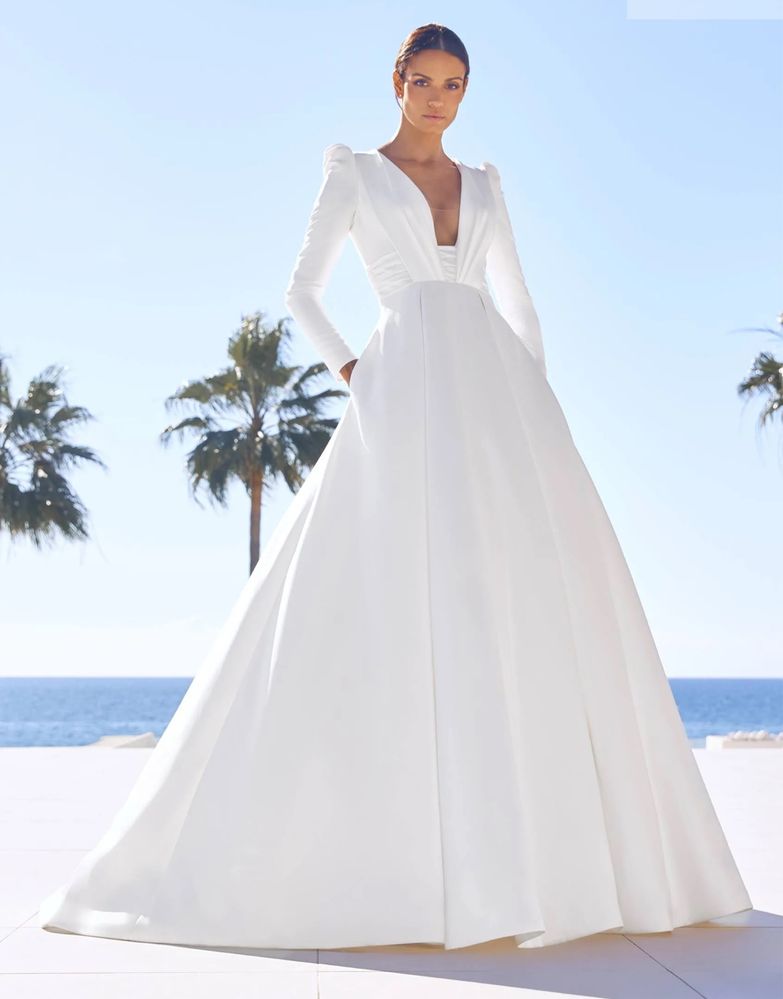 Suknia skubna Cadence Pronovias