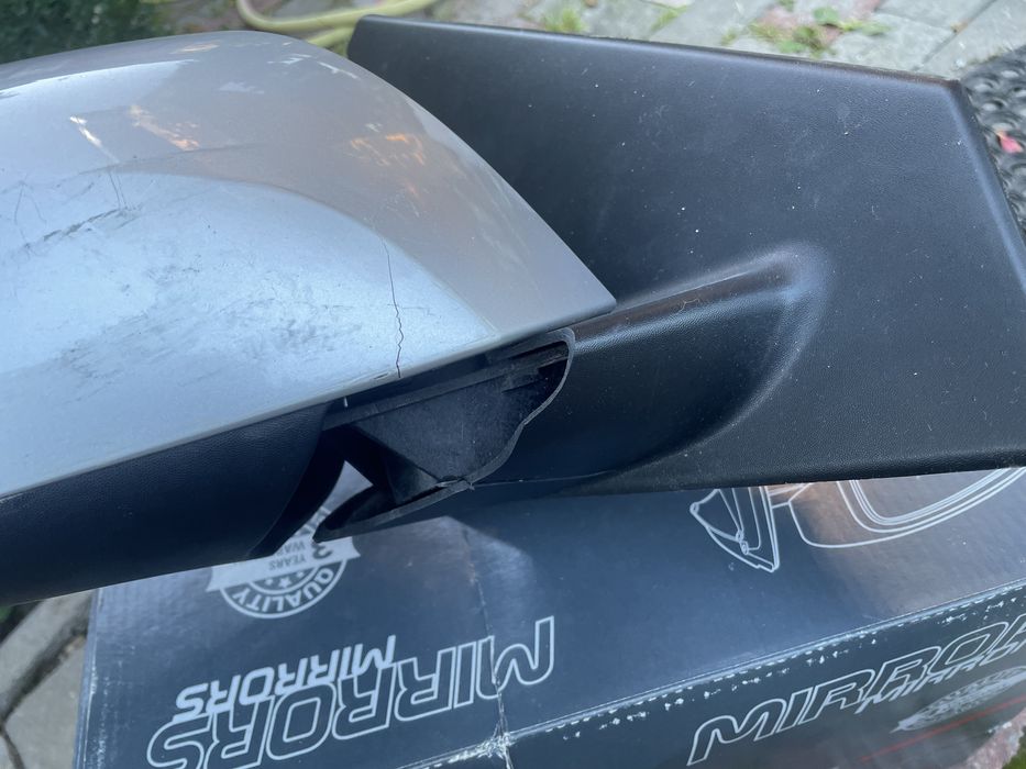 Дзеркало праве Рено Меган 3 / Renault Megane 3