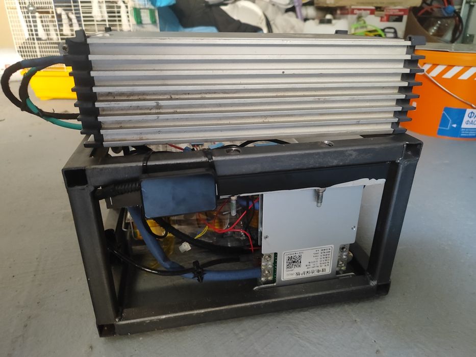 Зарядна станція на 5 кВт.