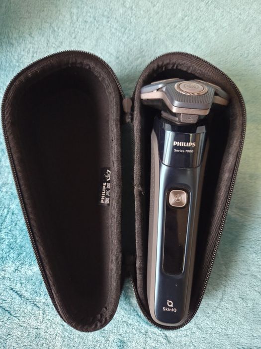 Електробритва Phillips S7786 SkinIQ