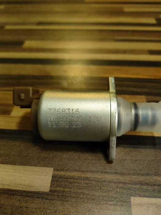 Parker VDO  cewki solenoidowe 12 24V  do zaw. hydr. i gaszenia silnika