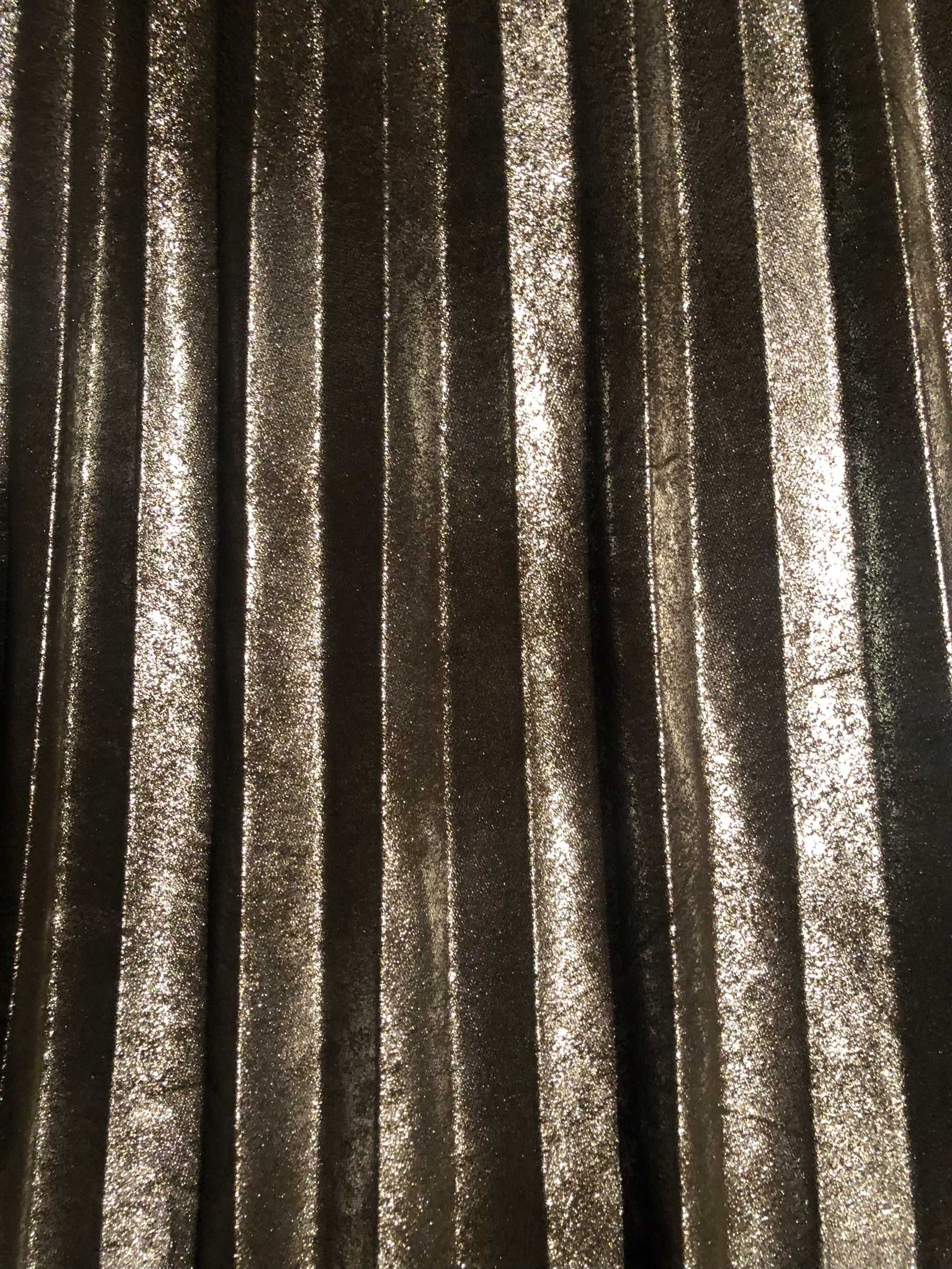 Srebrna metaliczna plisowana spódnica