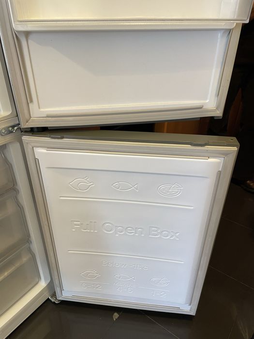 Samsung – Combinado RB37J542VSA