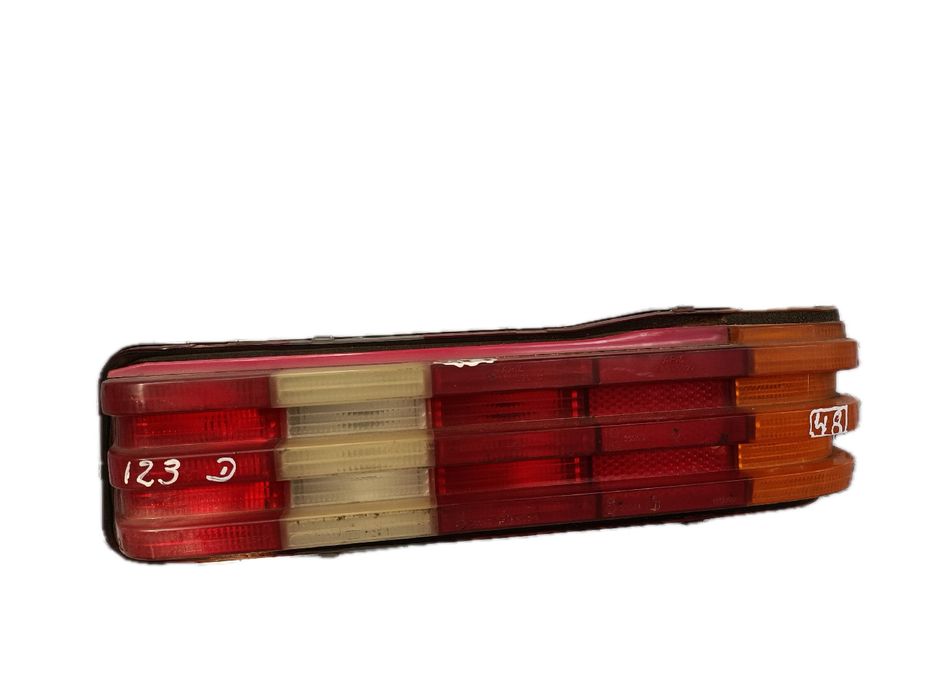 Farolim direito MERCEDES-BENZ Três volumes (W123)