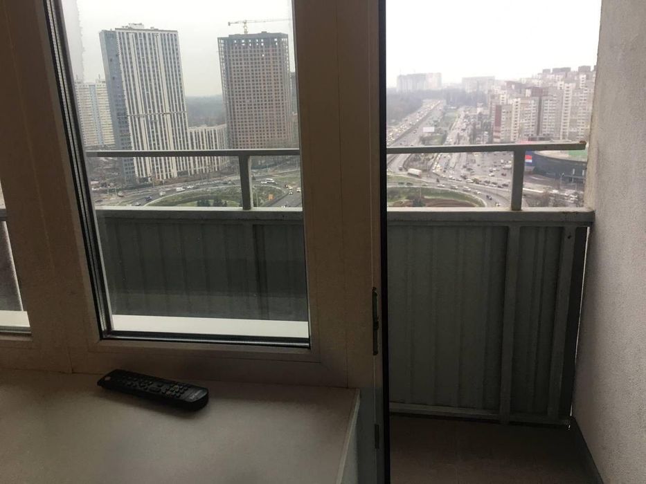 Продаж в новому будинку біля метро квартири 51,7м2 вул. Теремківська 3