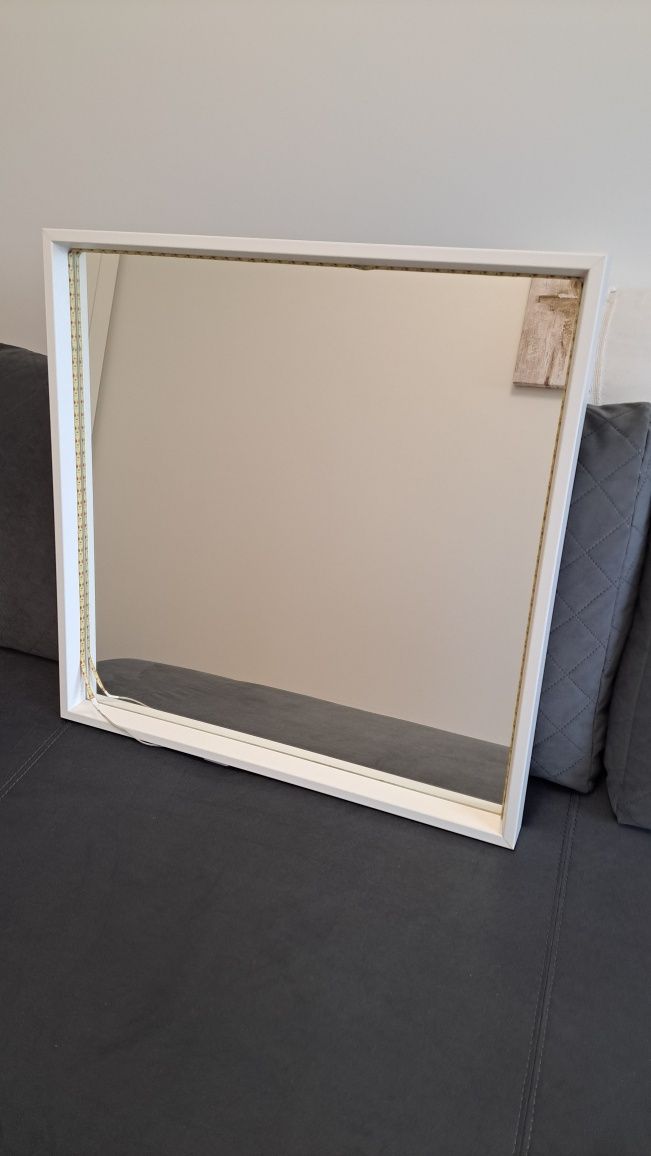 Lustro IKEA NISSEDAL białe 65x65 cm