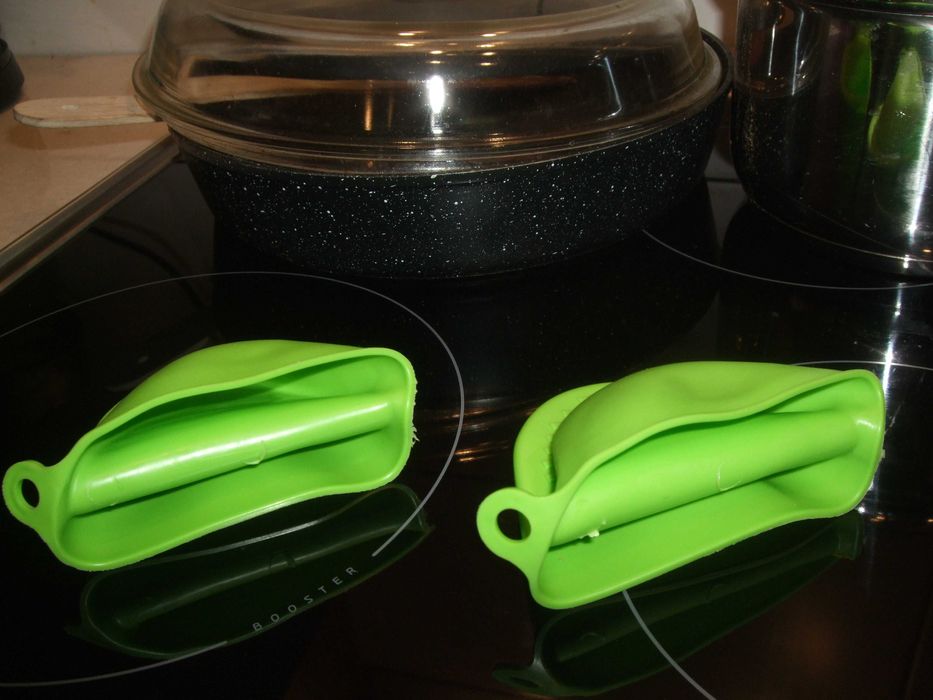 RĘKAWICE ŁAPKI KUCHENNE Silikonowe ochronne. Żaroodporne 2szt