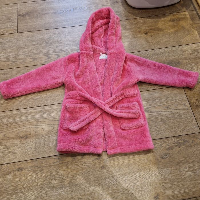 Szlafrok niemowlęcy dla dziewczynki