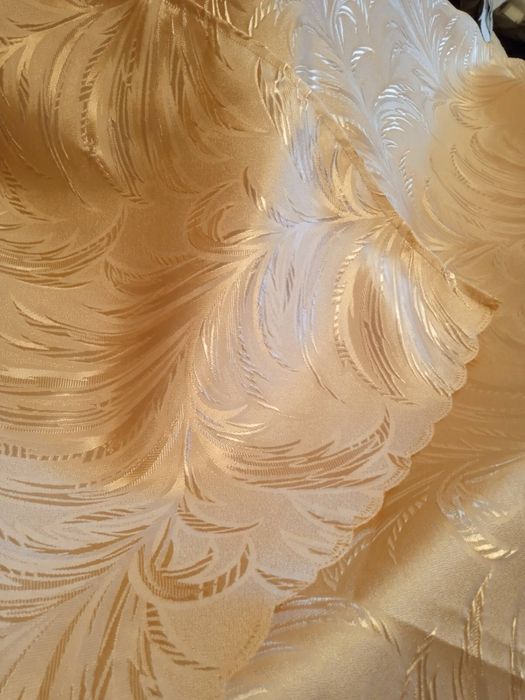 абрикосовые портьеры